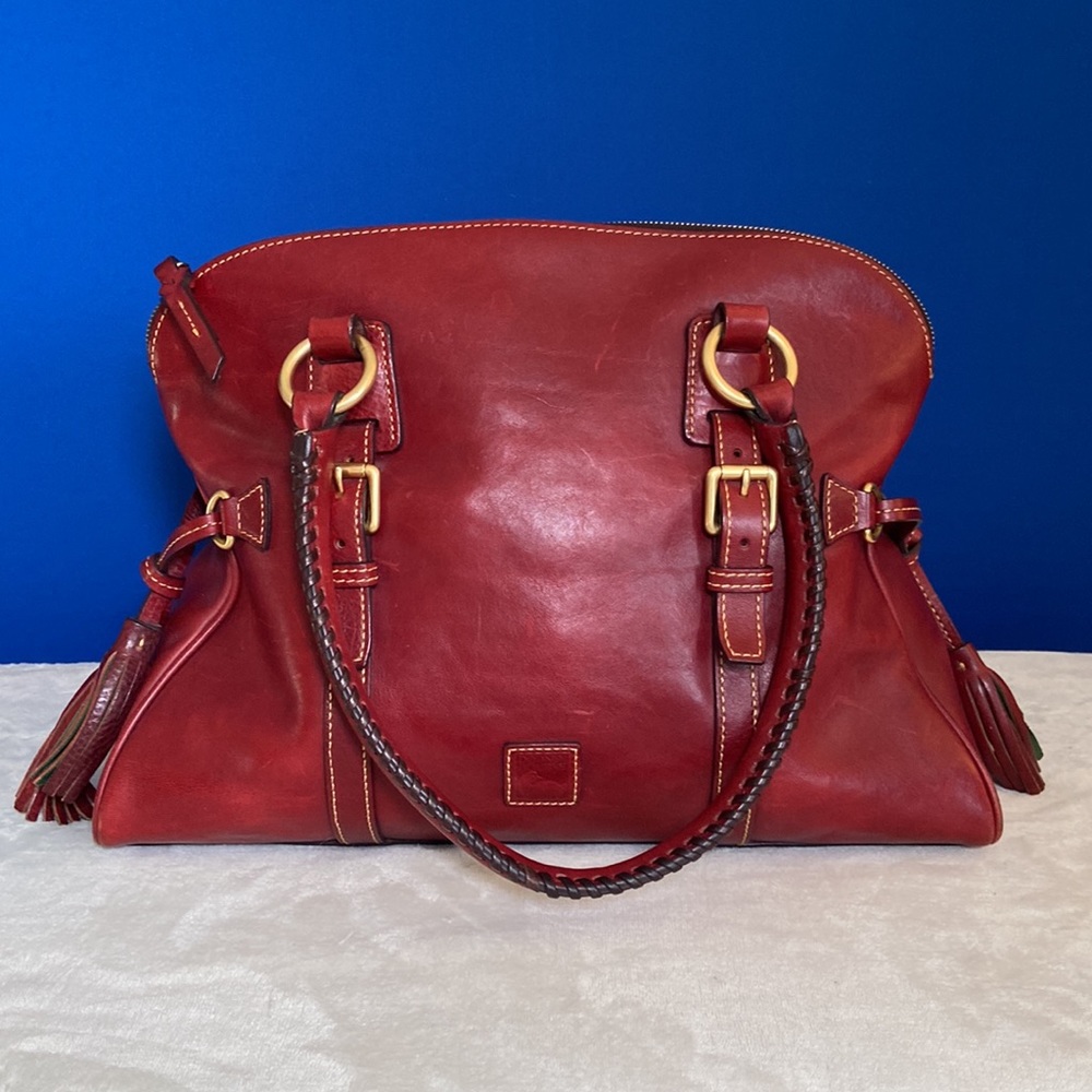 Elegant Red Leather Handbag